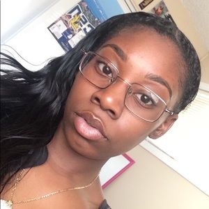 Meet your Posher, Kelicia